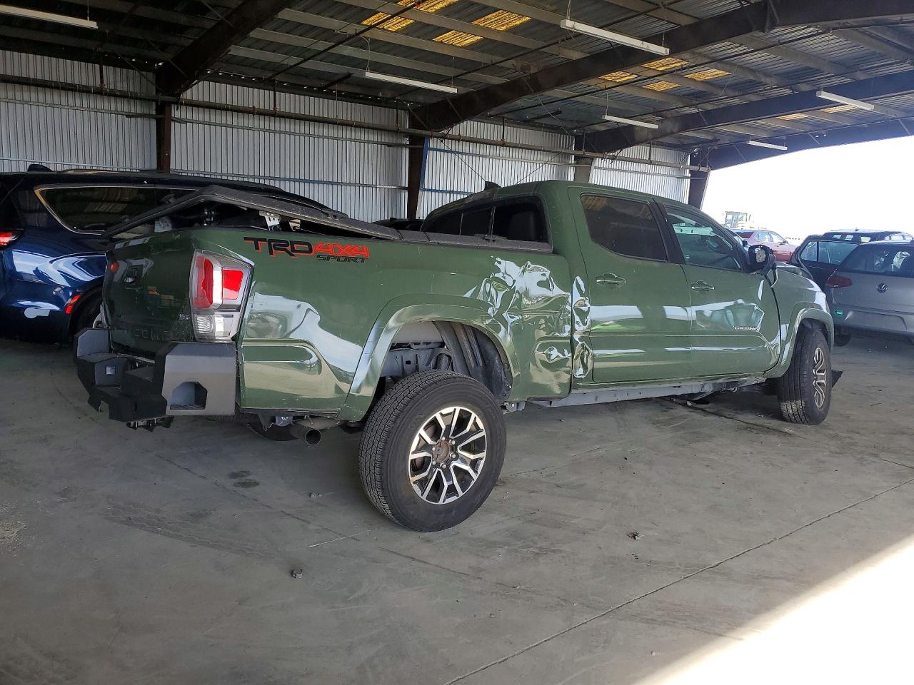 2022 TOYOTA TACOMA TRD SPORT photo 7