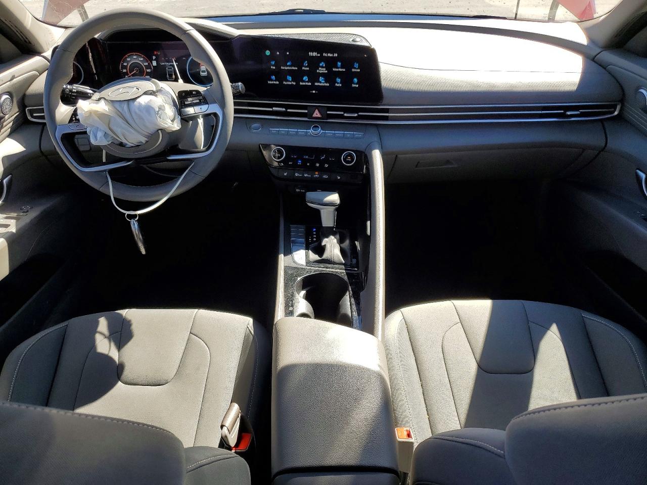 2025 HYUNDAI ELANTRA SEL CONVENIENCE photo 15