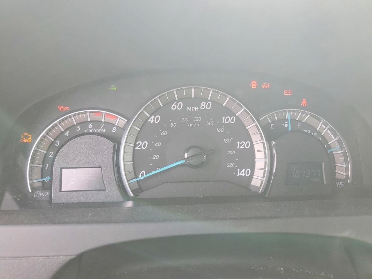 2012 TOYOTA CAMRY SE photo 9