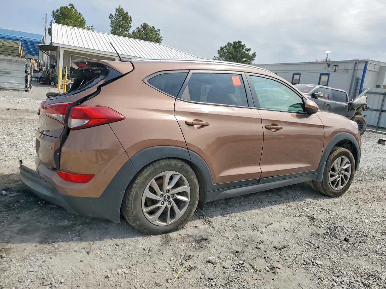 2016 HYUNDAI TUCSON SE photo 3