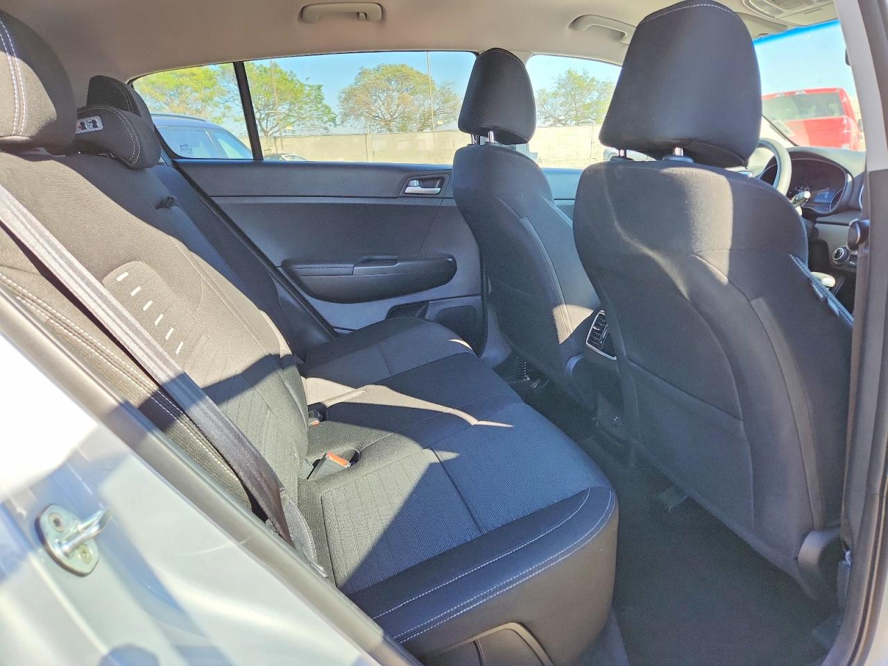 2018 KIA SPORTAGE LX photo 21