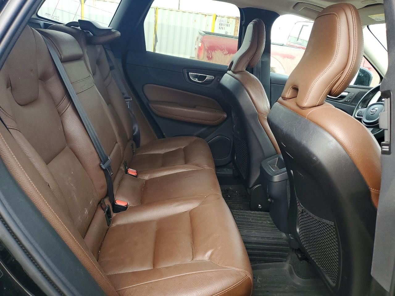2019 VOLVO XC60 T5 photo 21