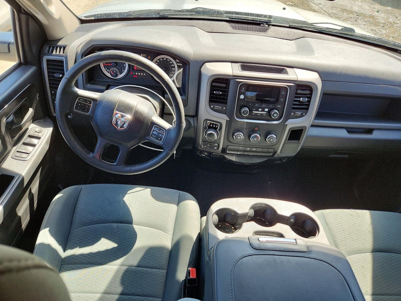 2017 RAM 1500 ST photo 22