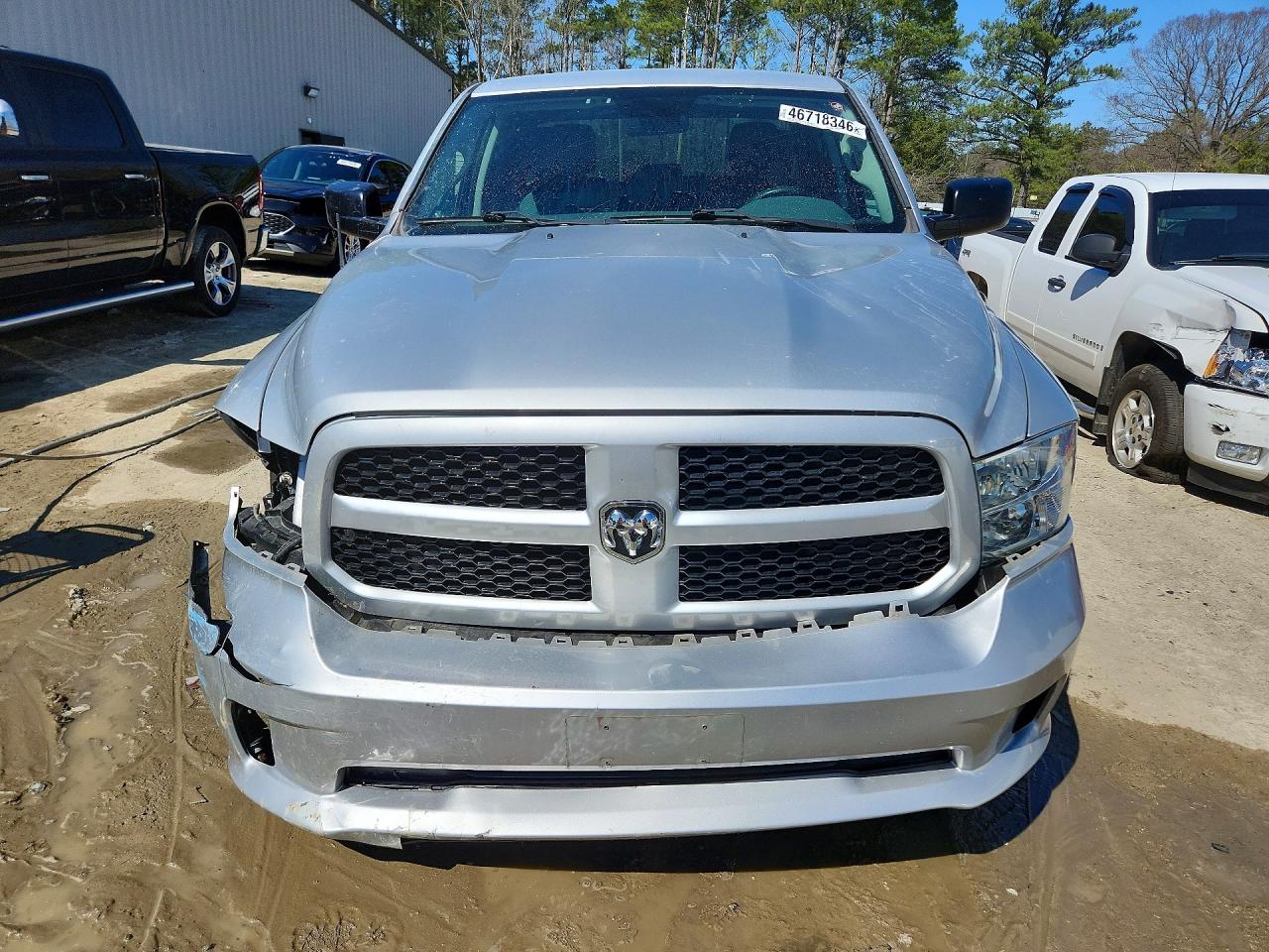 2017 RAM 1500 ST photo 13