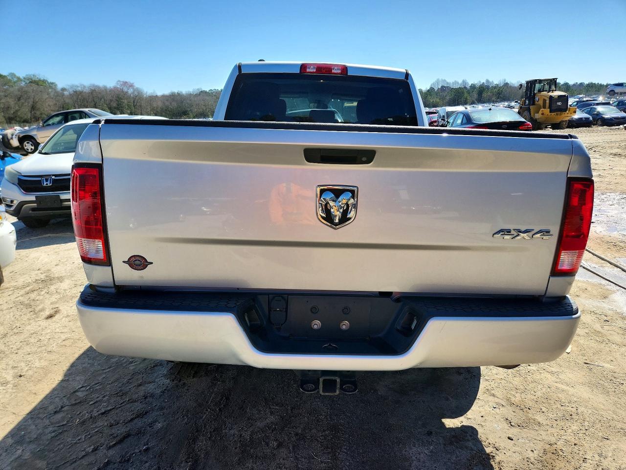 2017 RAM 1500 ST photo 16