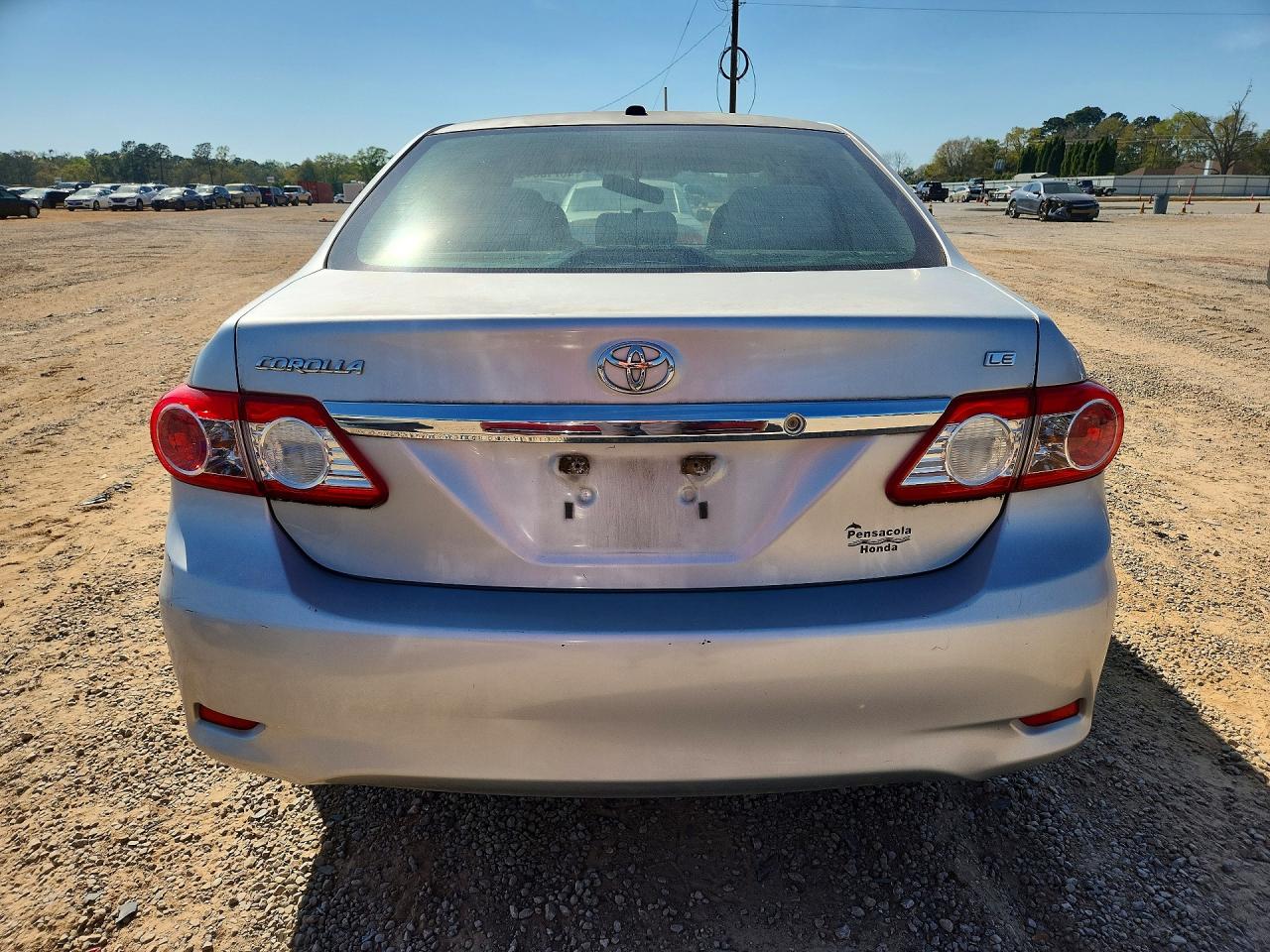 2011 TOYOTA COROLLA LE photo 6
