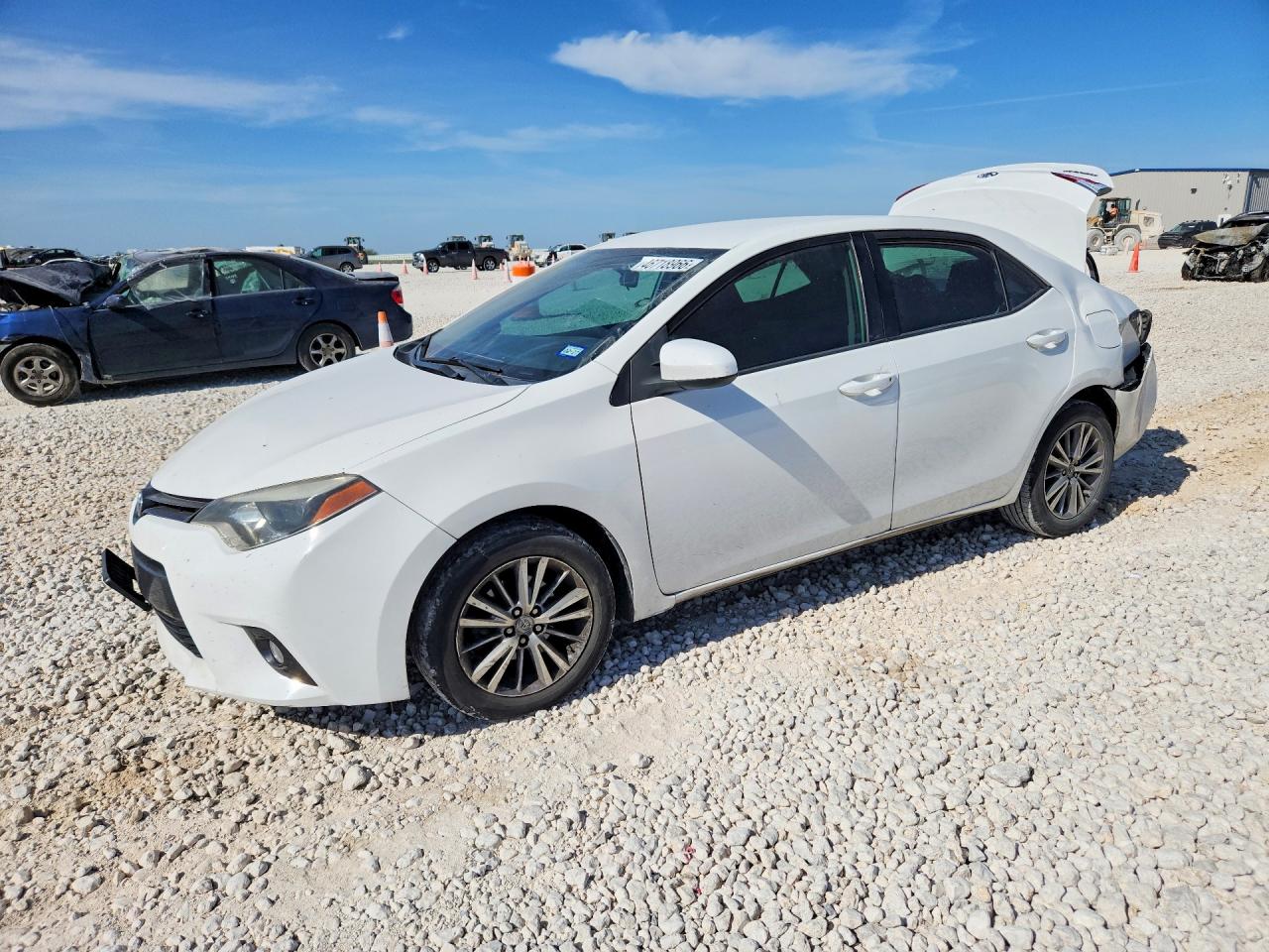 2015 TOYOTA COROLLA