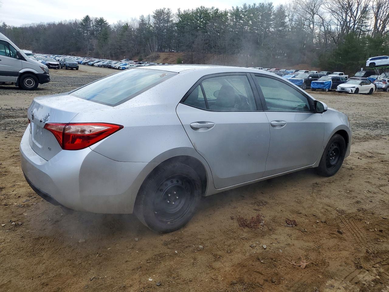 2017 TOYOTA COROLLA LE photo 7
