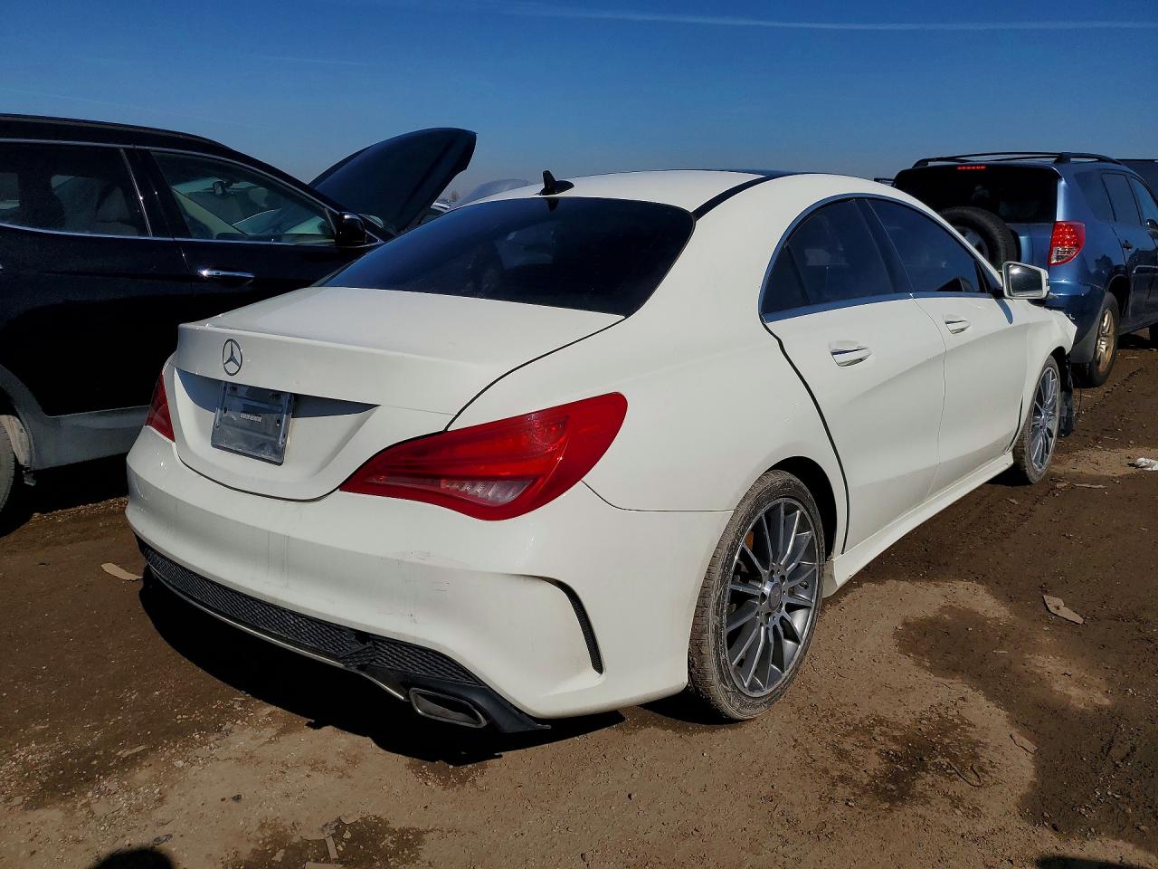 2016 MERCEDES-BENZ CLA 250 4MATIC photo 3