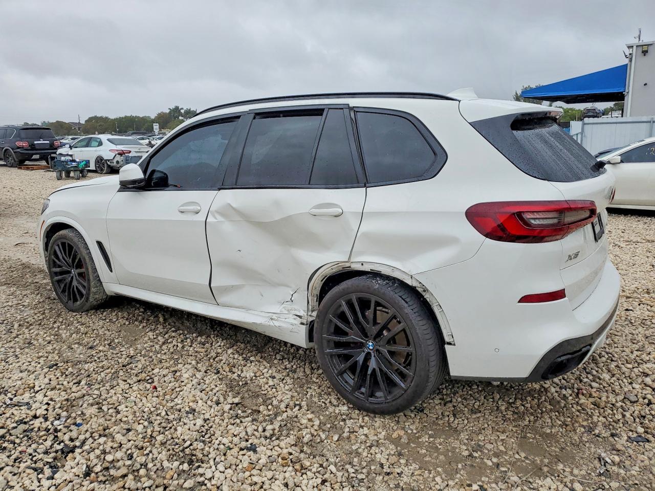 2022 BMW X5 SDRIVE 40I photo 2