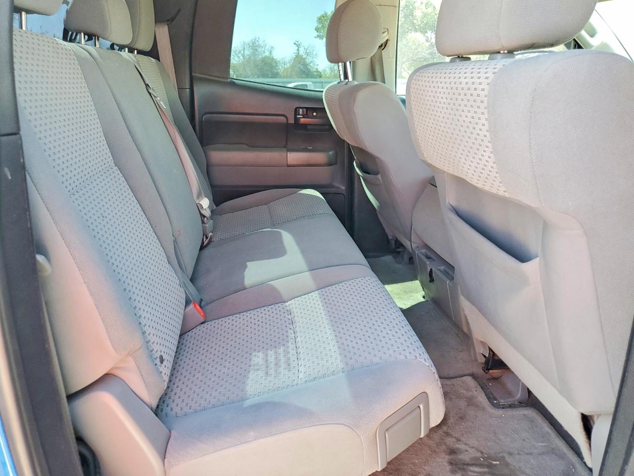 2010 TOYOTA TUNDRA photo 19