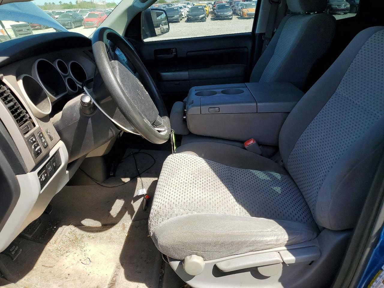 2010 TOYOTA TUNDRA photo 13