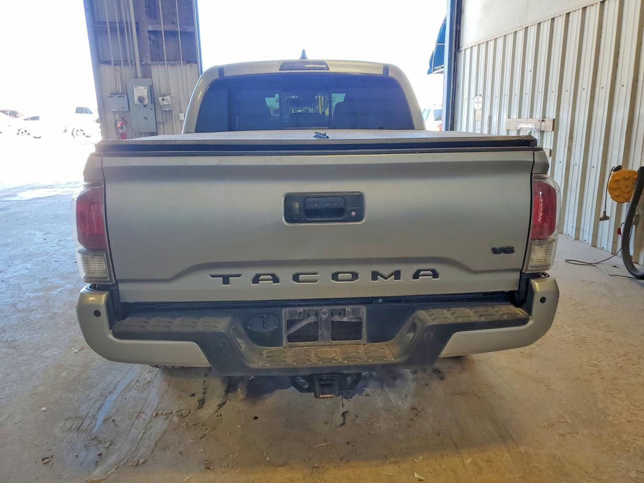 2022 TOYOTA TACOMA TRD SPORT photo 6