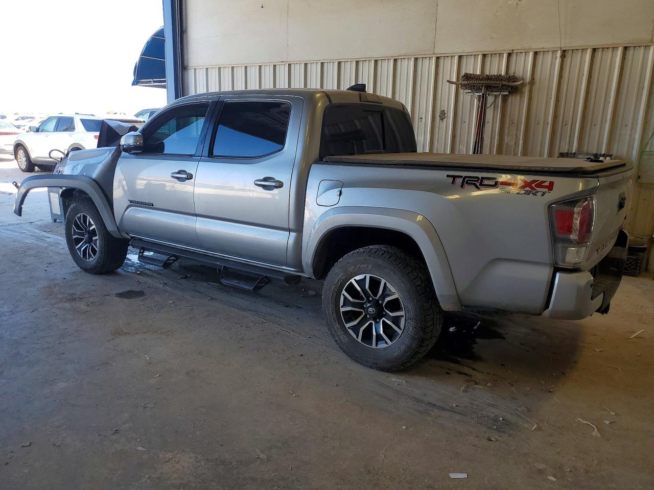 2022 TOYOTA TACOMA TRD SPORT photo 2