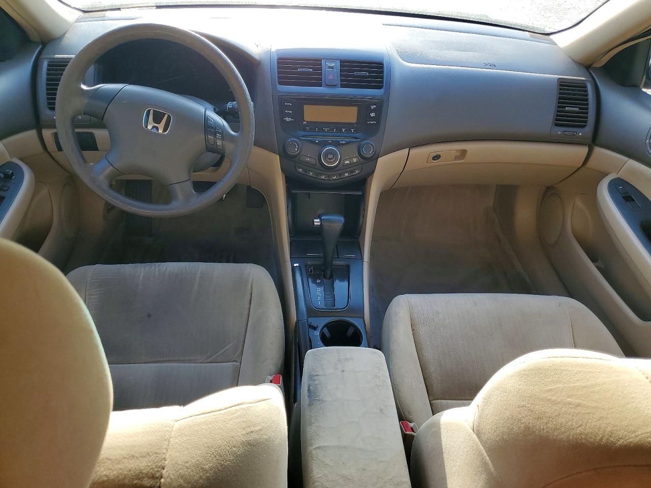 2005 HONDA ACCORD LX photo 22
