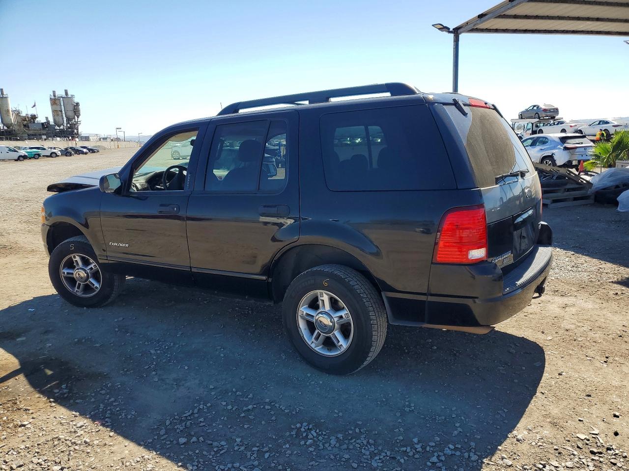 2005 FORD EXPLORER XLT photo 3