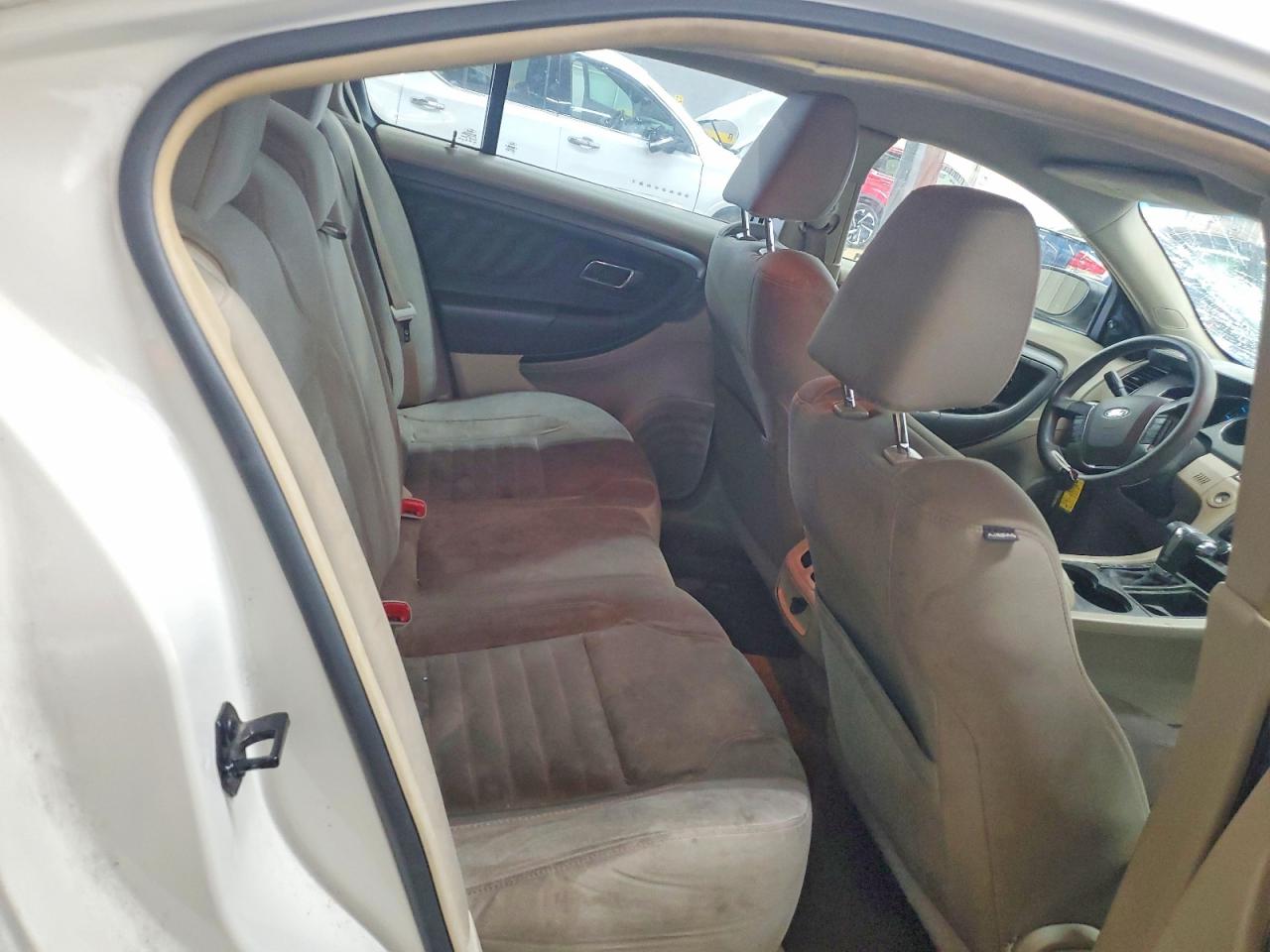 2011 FORD TAURUS SE photo 10