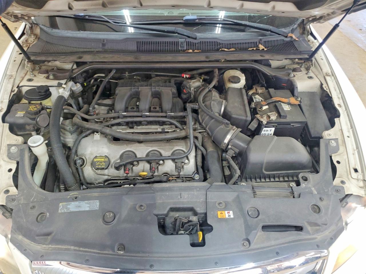 2011 FORD TAURUS SE photo 11