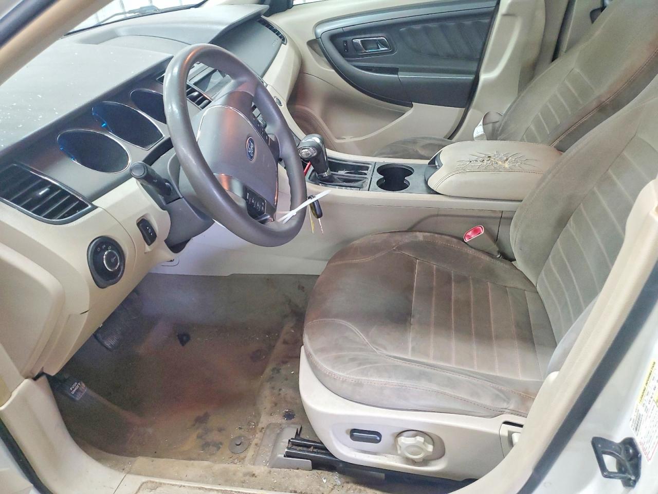 2011 FORD TAURUS SE photo 7