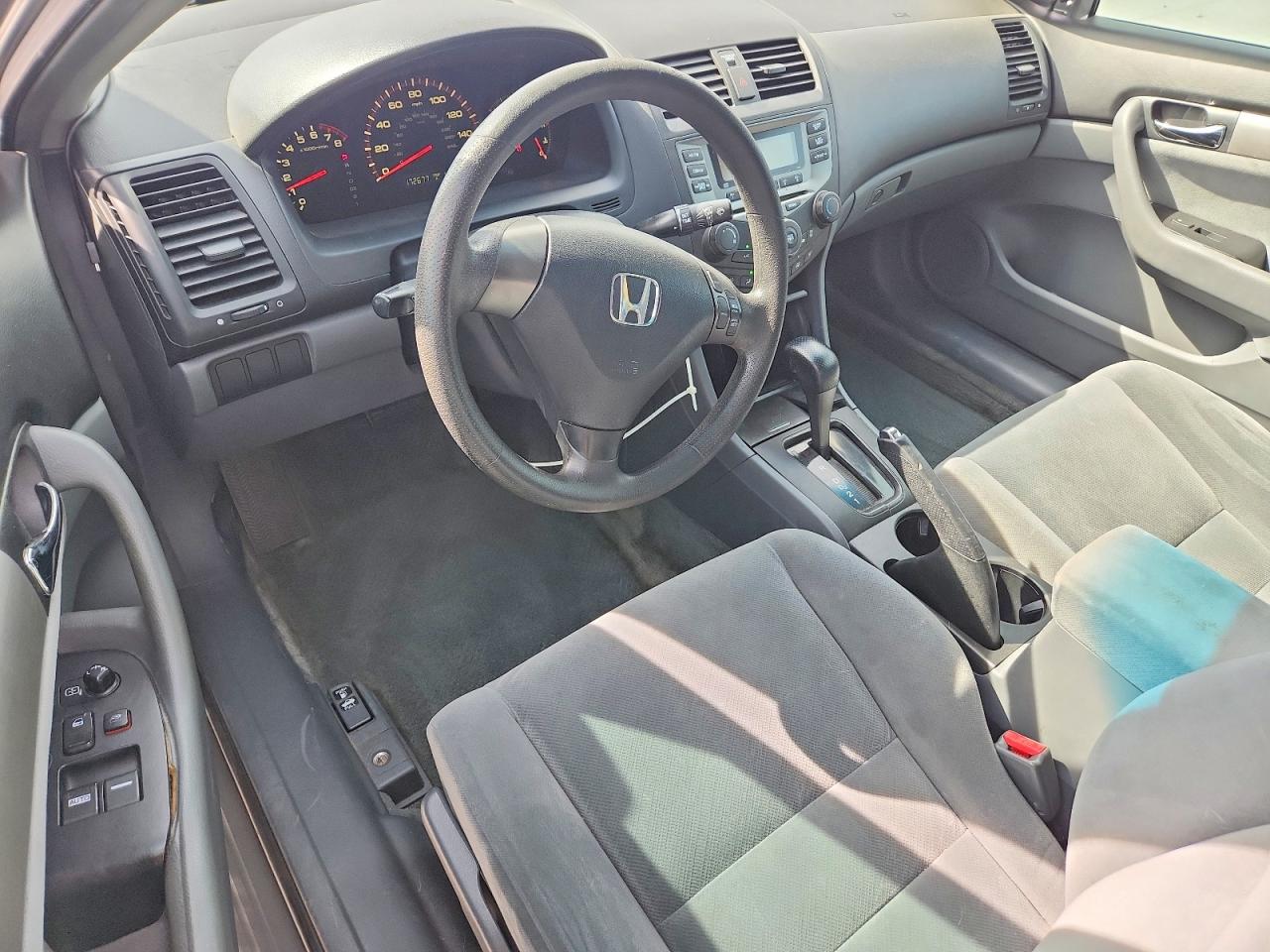 2007 HONDA ACCORD LX photo 15