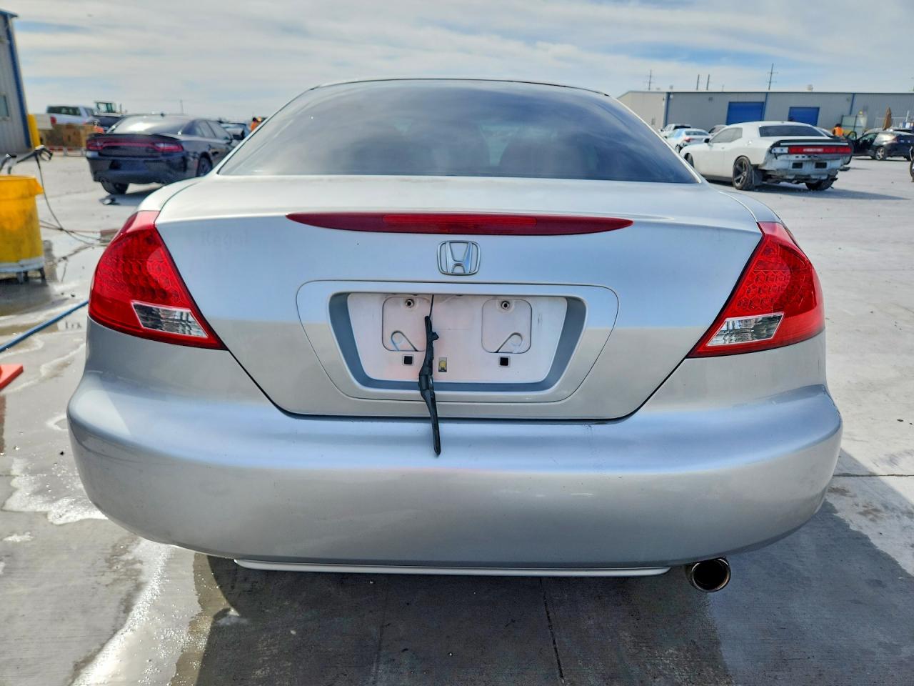 2007 HONDA ACCORD LX photo 11