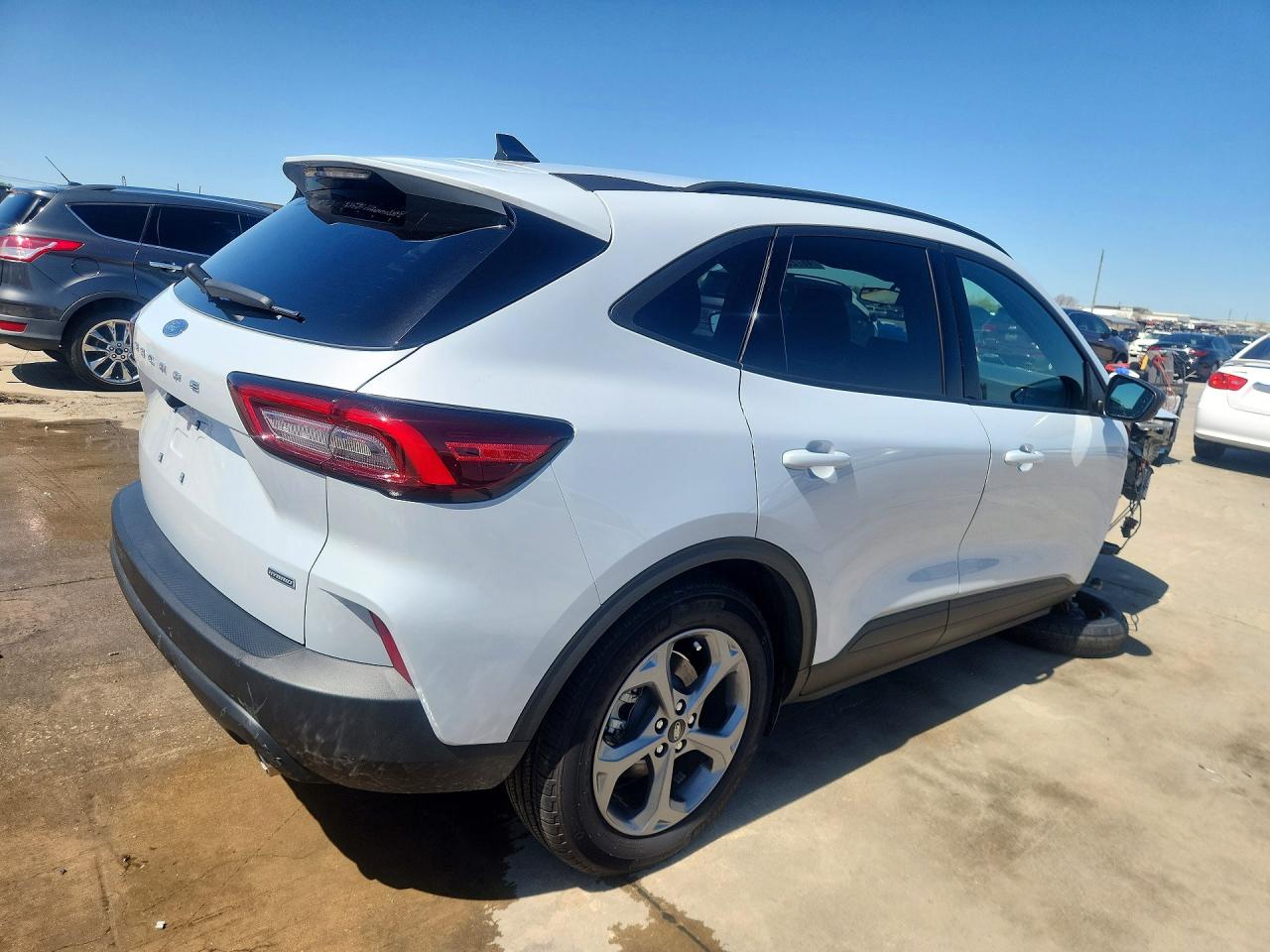 2025 FORD ESCAPE ST LINE photo 5