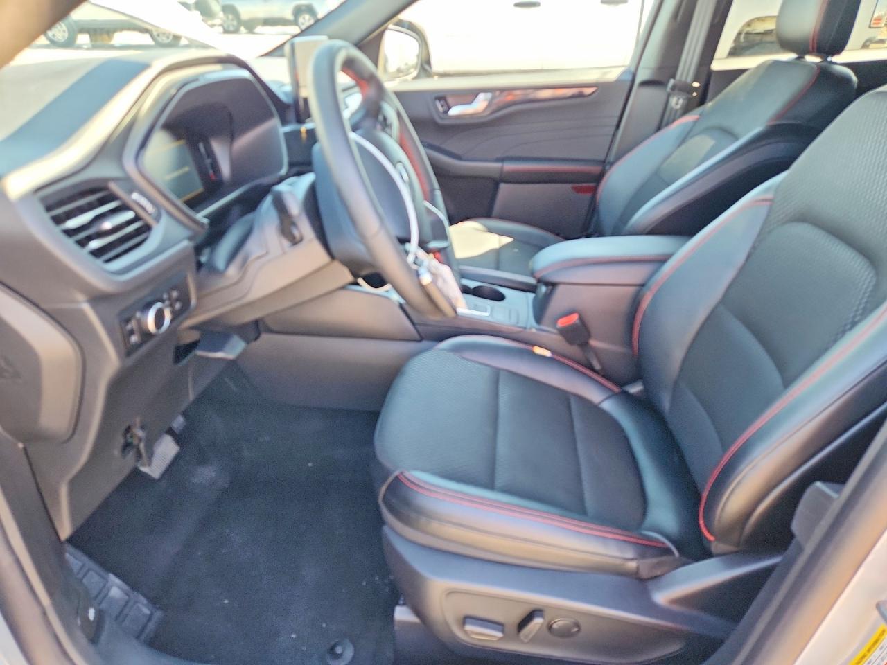 2025 FORD ESCAPE ST LINE photo 13