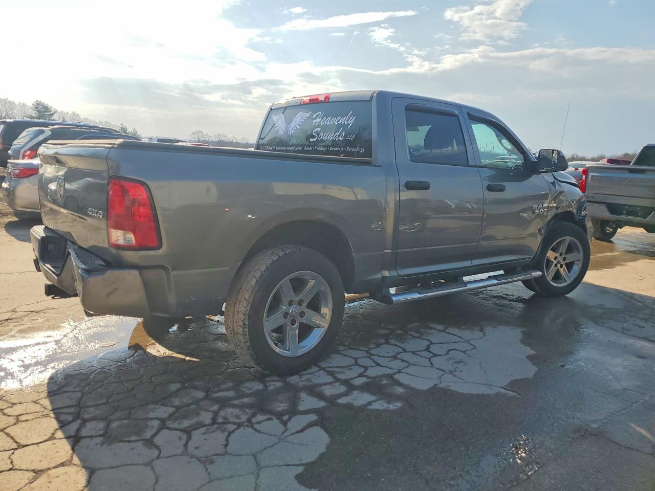 2013 RAM 1500 ST photo 5