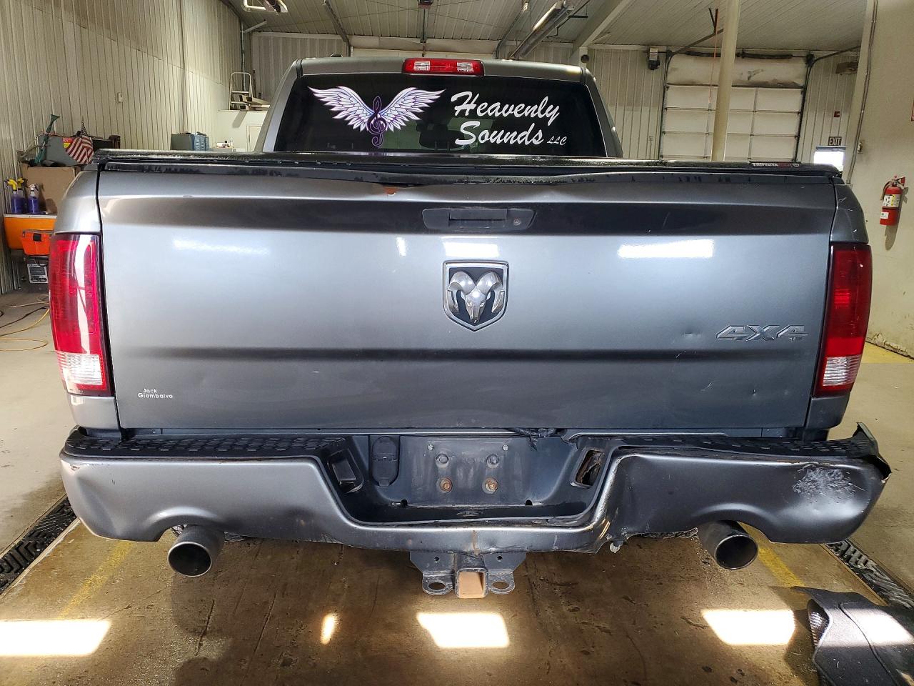 2013 RAM 1500 ST photo 12