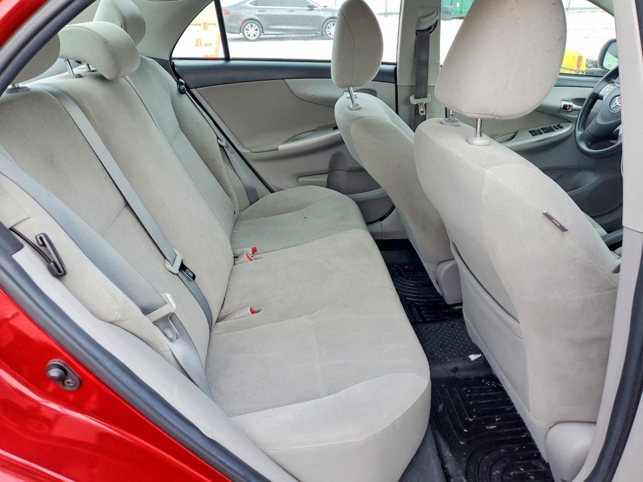 2012 TOYOTA COROLLA LE photo 19
