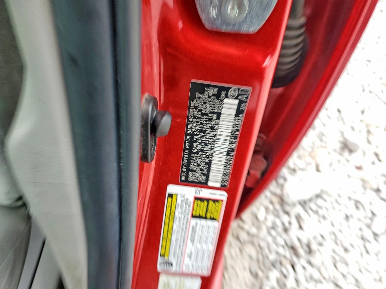 2012 TOYOTA COROLLA LE photo 23