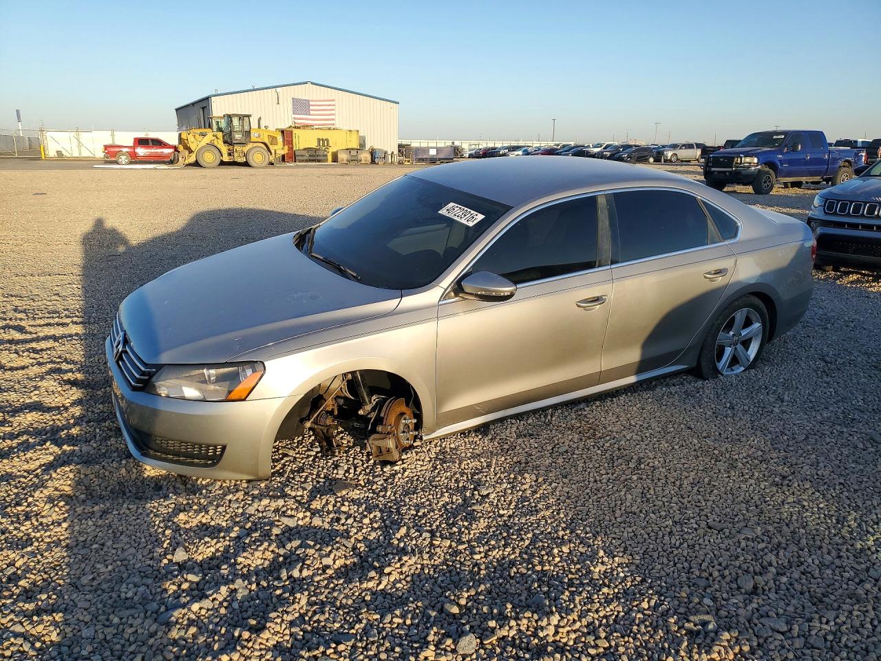 2012 VOLKSWAGEN PASSAT