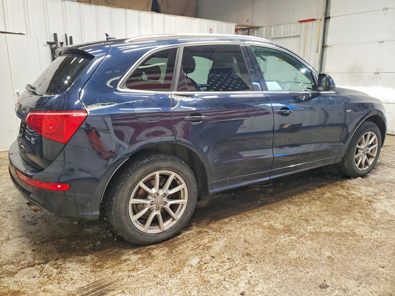 2010 AUDI Q5 PREMIUM PLUS photo 3
