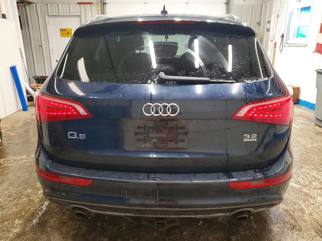 2010 AUDI Q5 PREMIUM PLUS photo 6