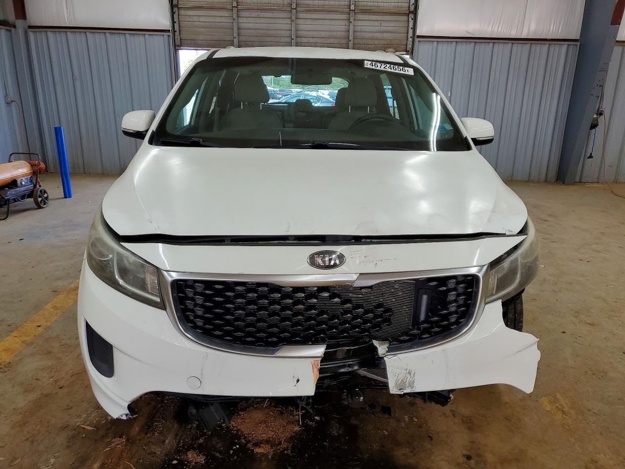 2016 KIA SEDONA LX photo 9