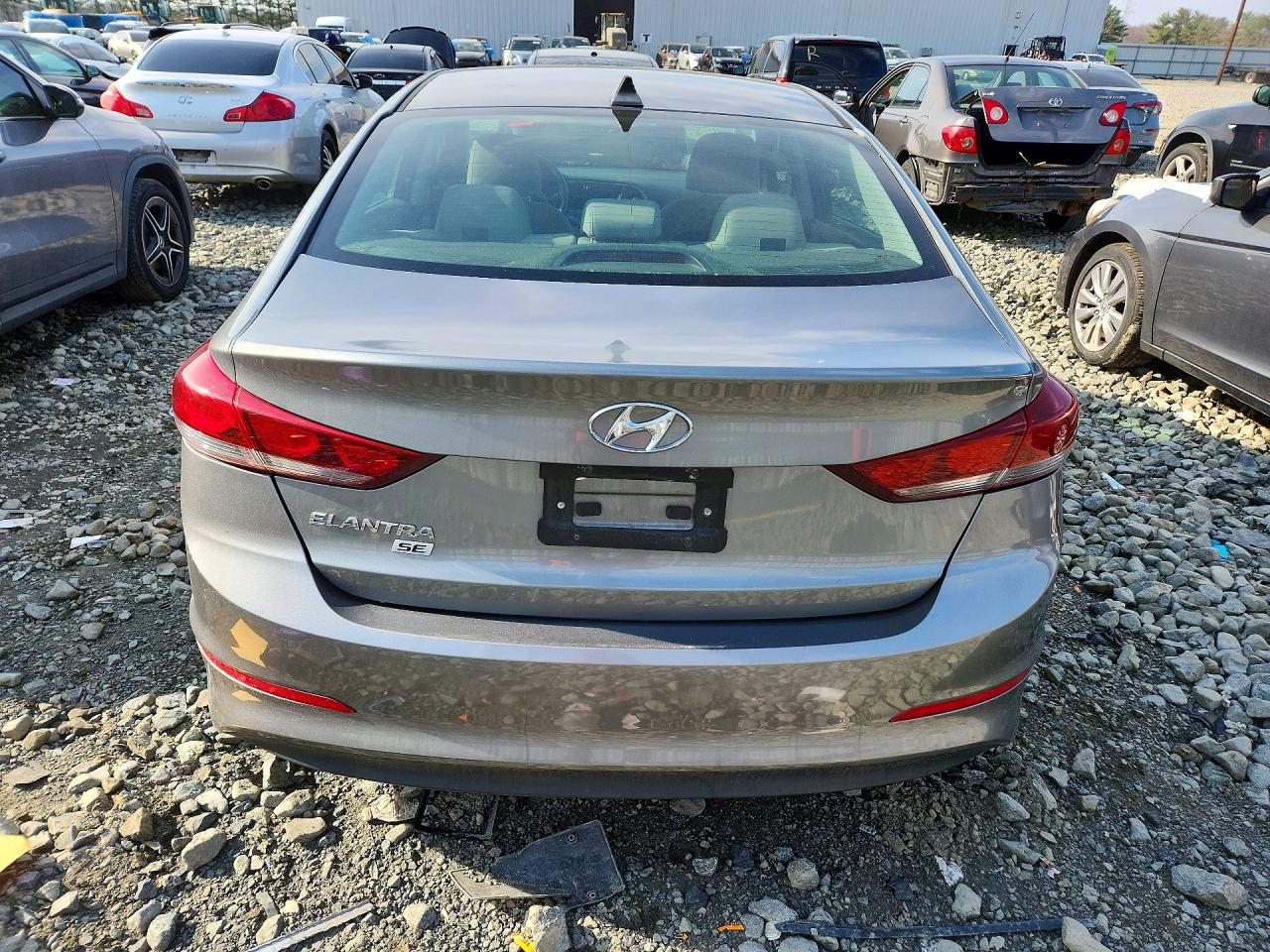 2017 HYUNDAI ELANTRA SE photo 11