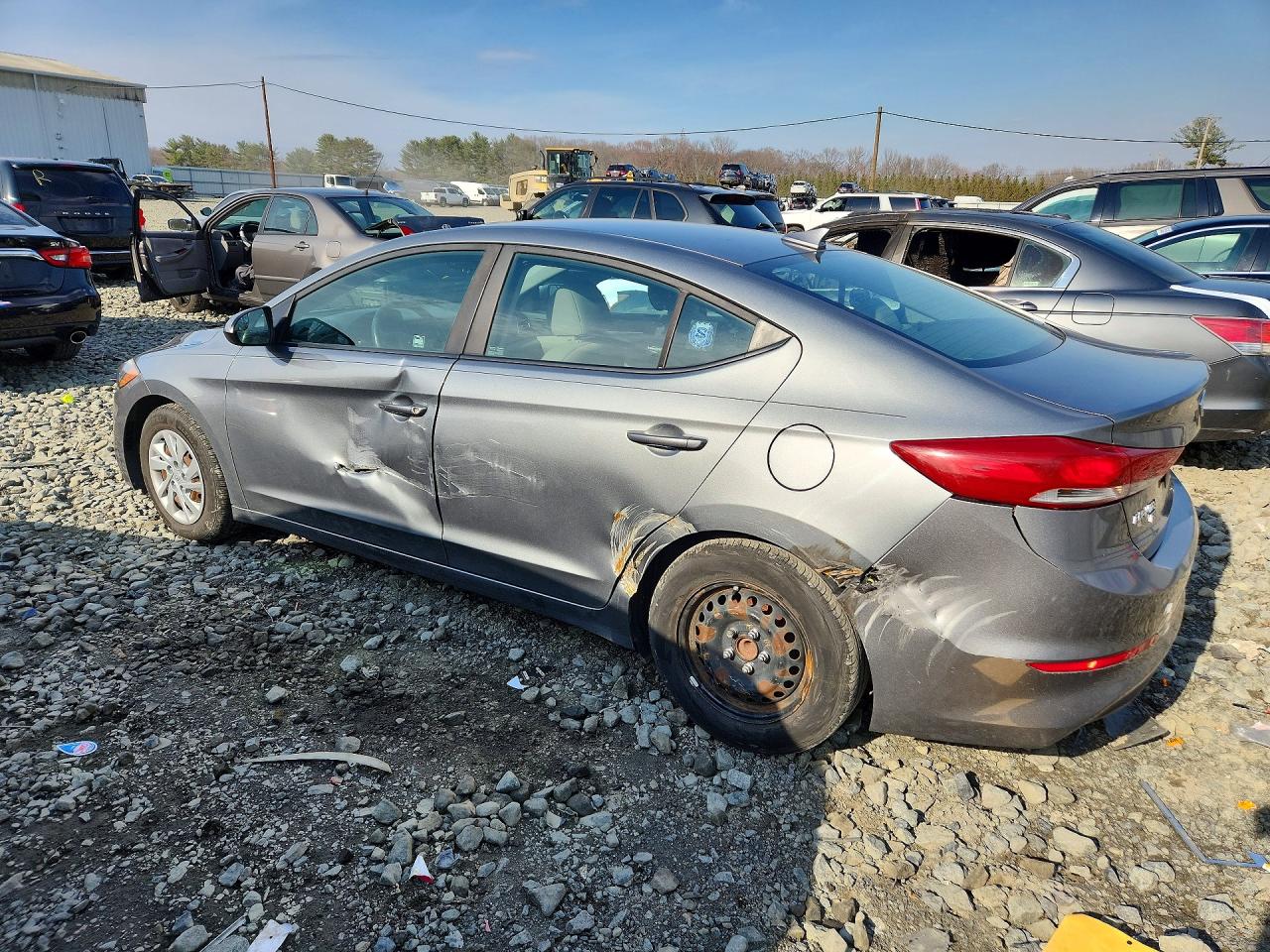 2017 HYUNDAI ELANTRA SE photo 3
