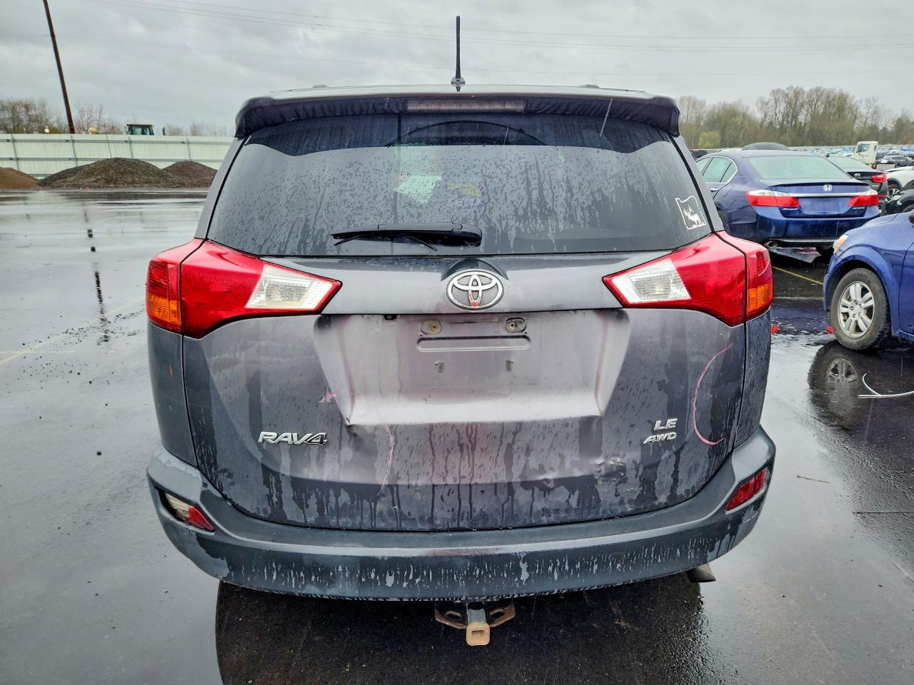 2013 TOYOTA RAV4 LE photo 6