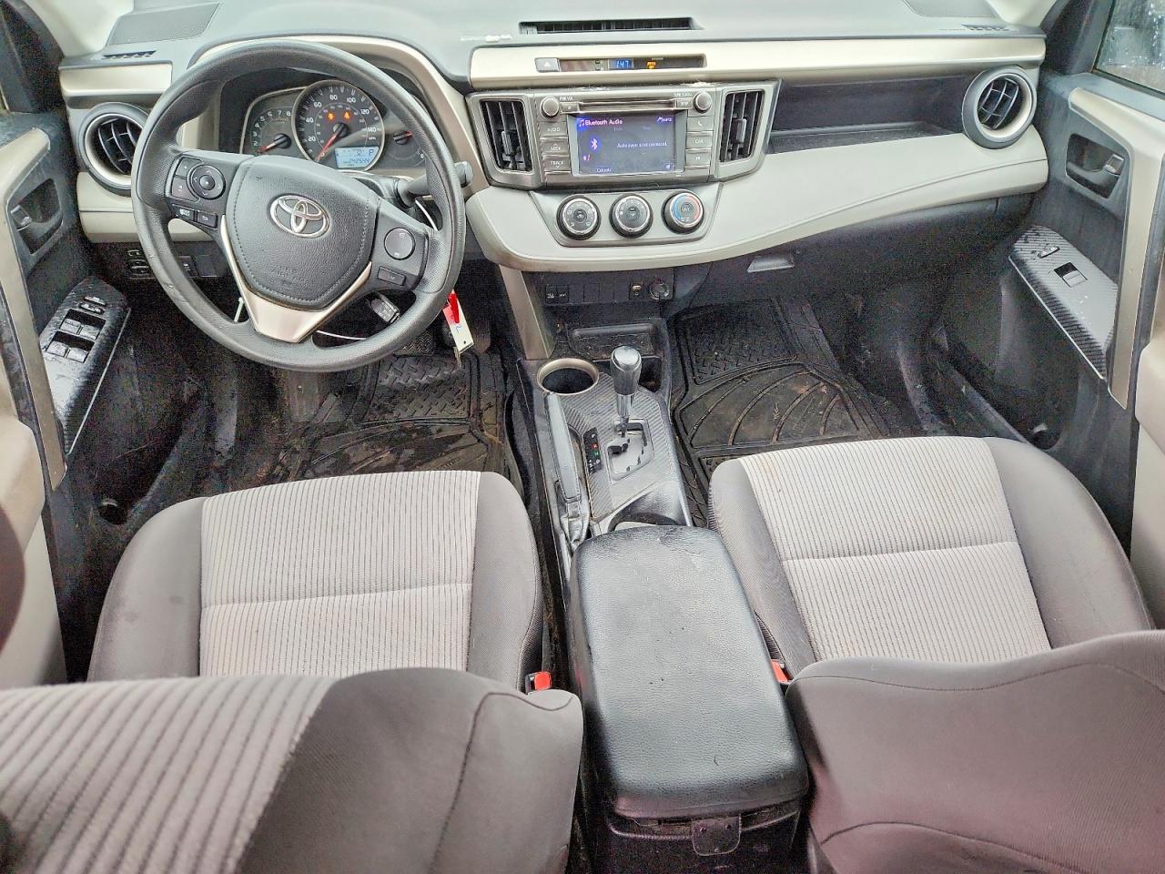 2013 TOYOTA RAV4 LE photo 8