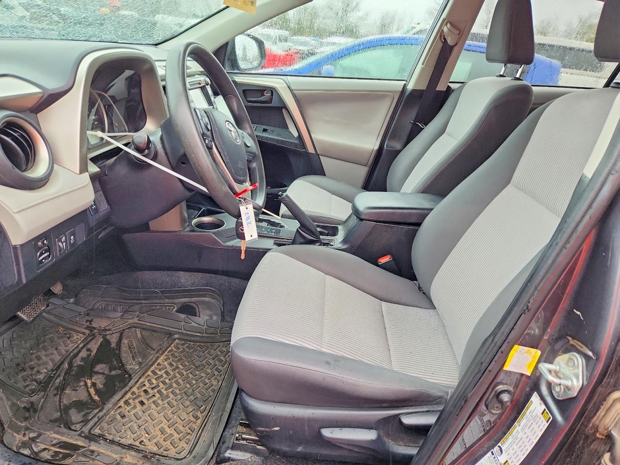 2013 TOYOTA RAV4 LE photo 7