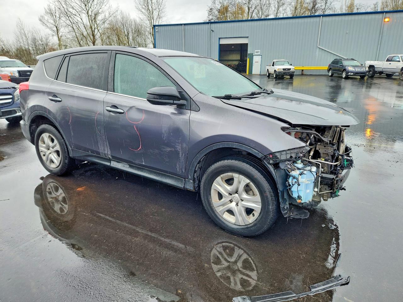 2013 TOYOTA RAV4 LE photo 4