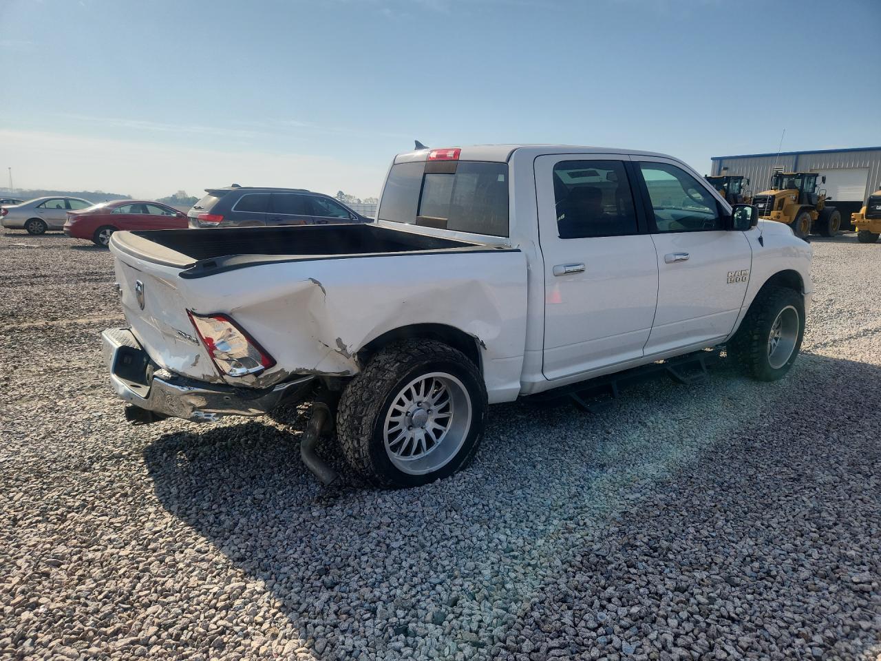 2016 RAM 1500 SLT photo 5