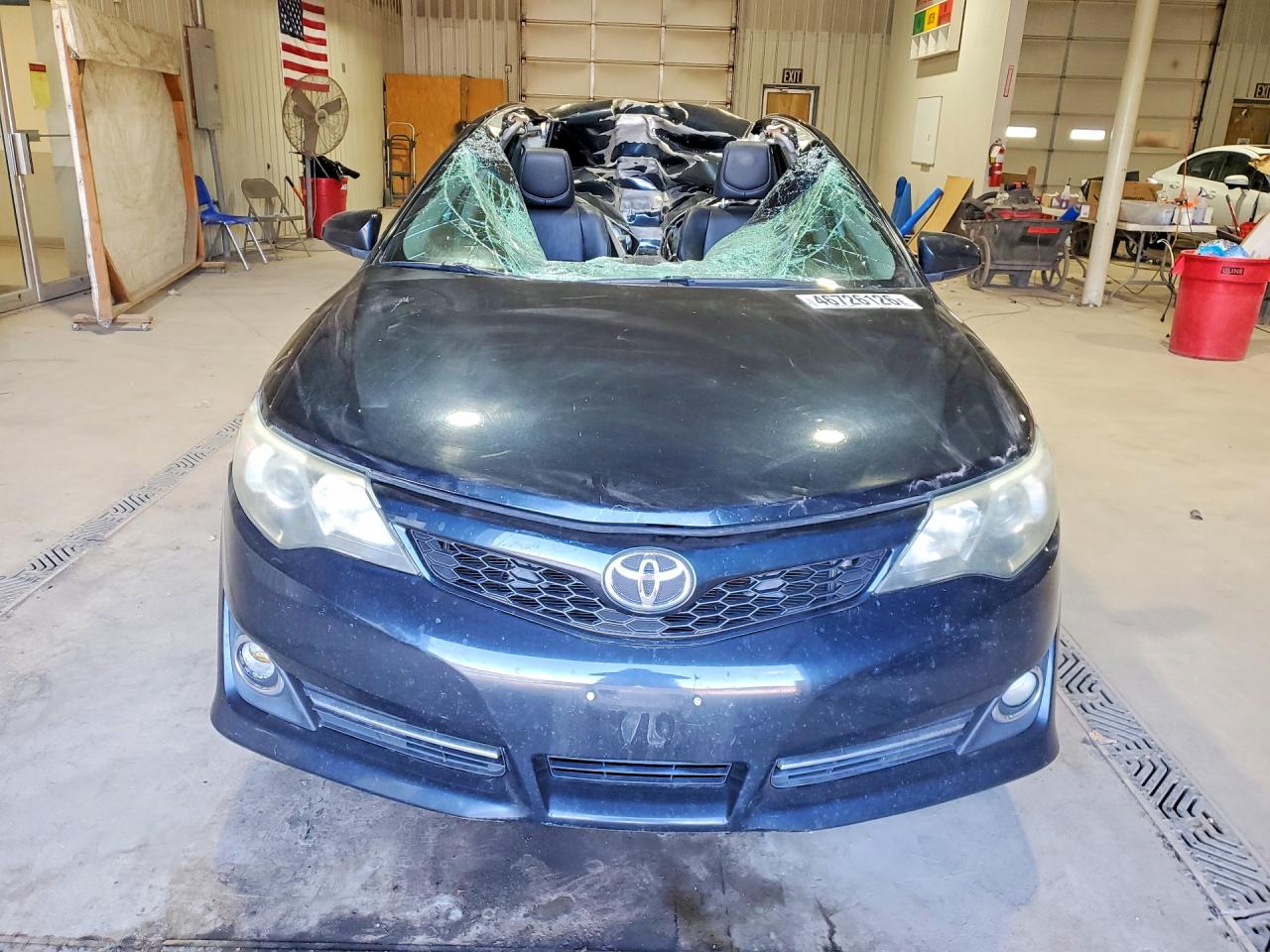 2012 TOYOTA CAMRY SE photo 9