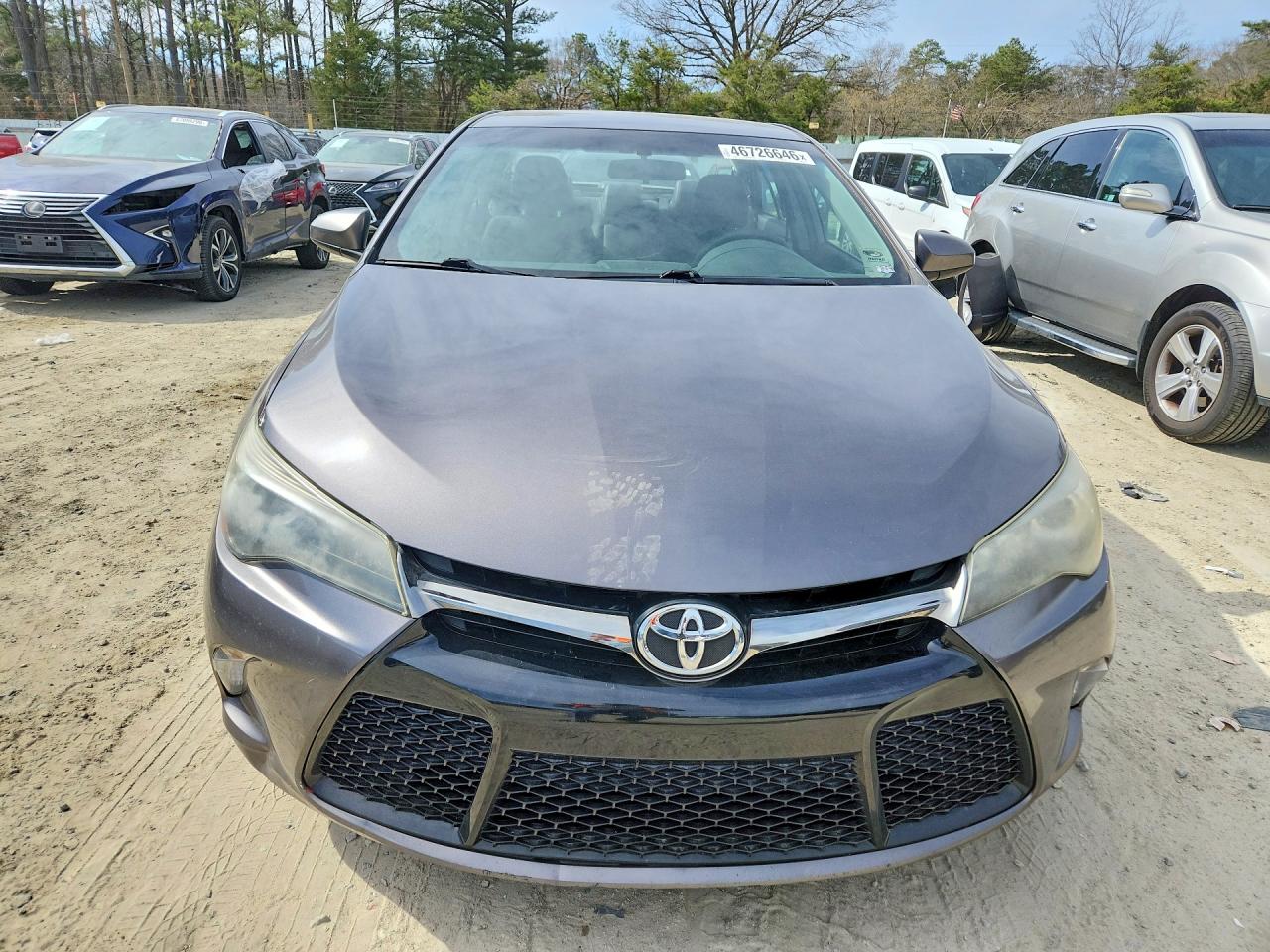 2016 TOYOTA CAMRY SE photo 5