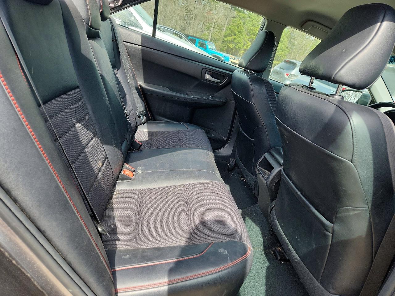 2016 TOYOTA CAMRY SE photo 10