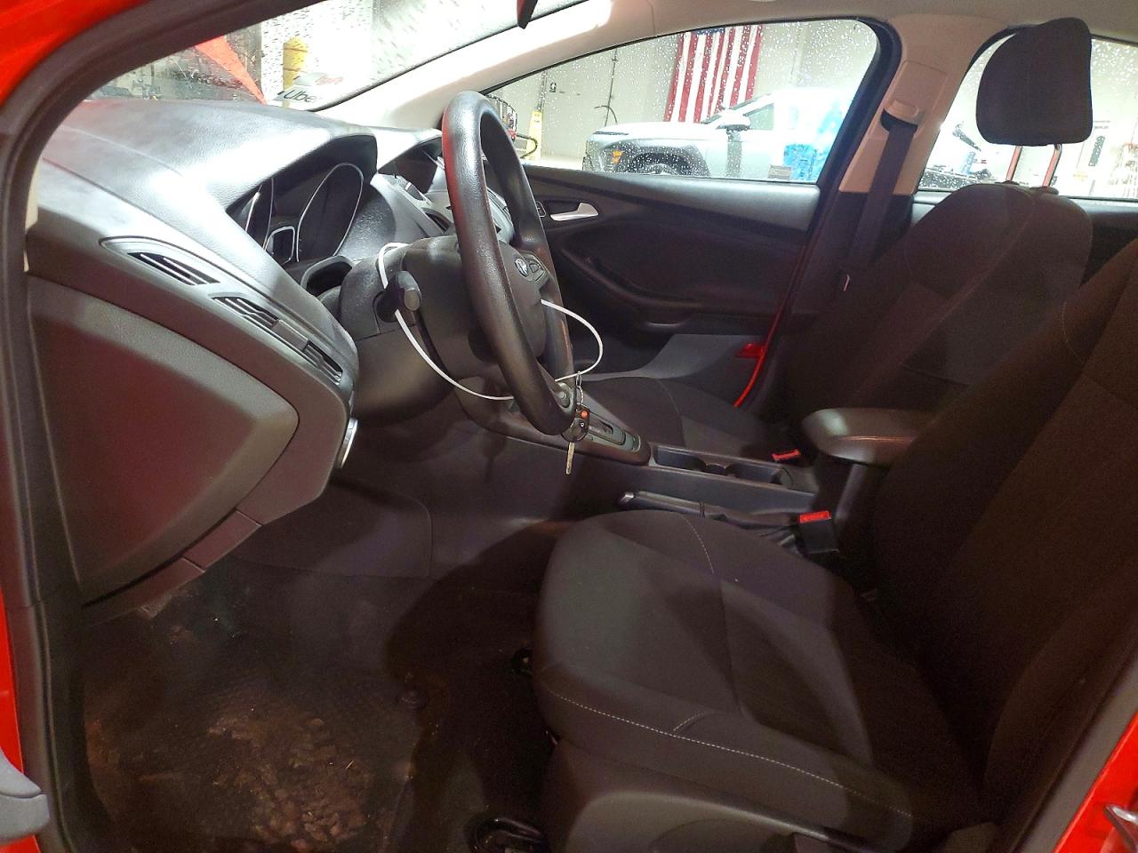 2017 FORD FOCUS photo 13