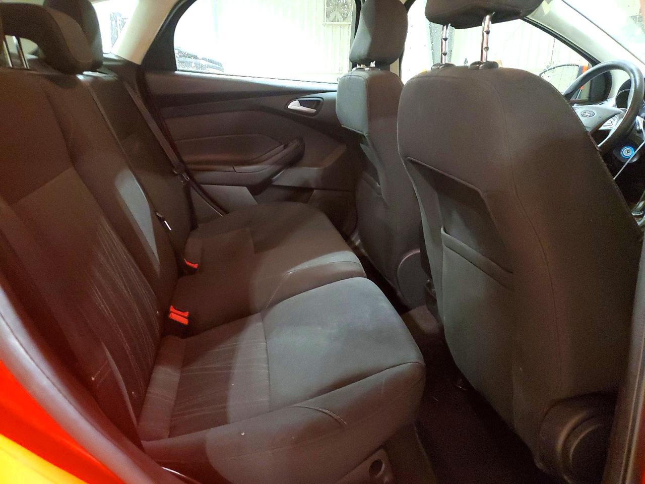 2017 FORD FOCUS photo 19