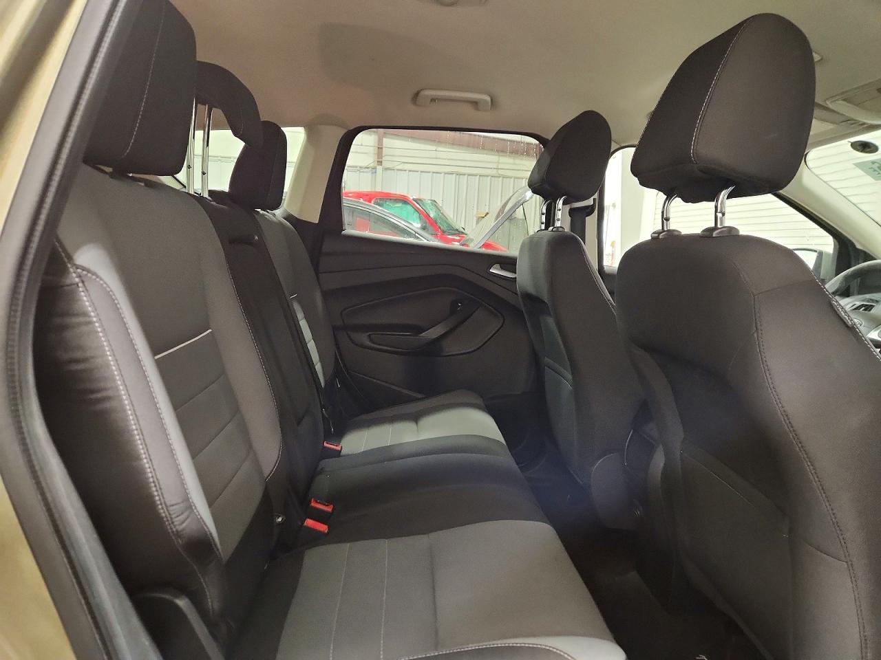 2013 FORD ESCAPE SE photo 21