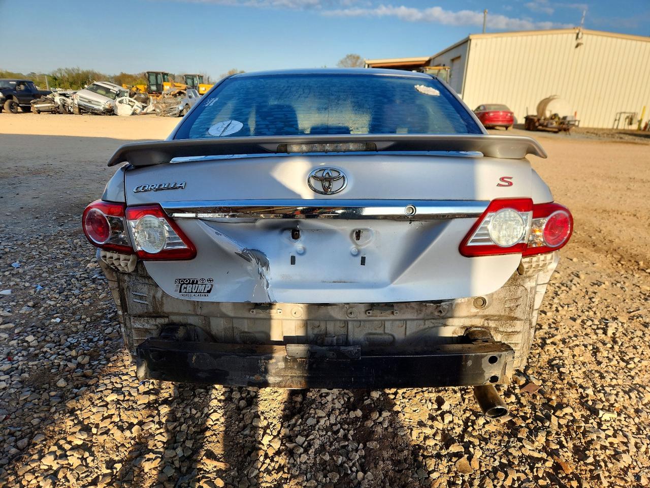 2011 TOYOTA COROLLA S photo 6