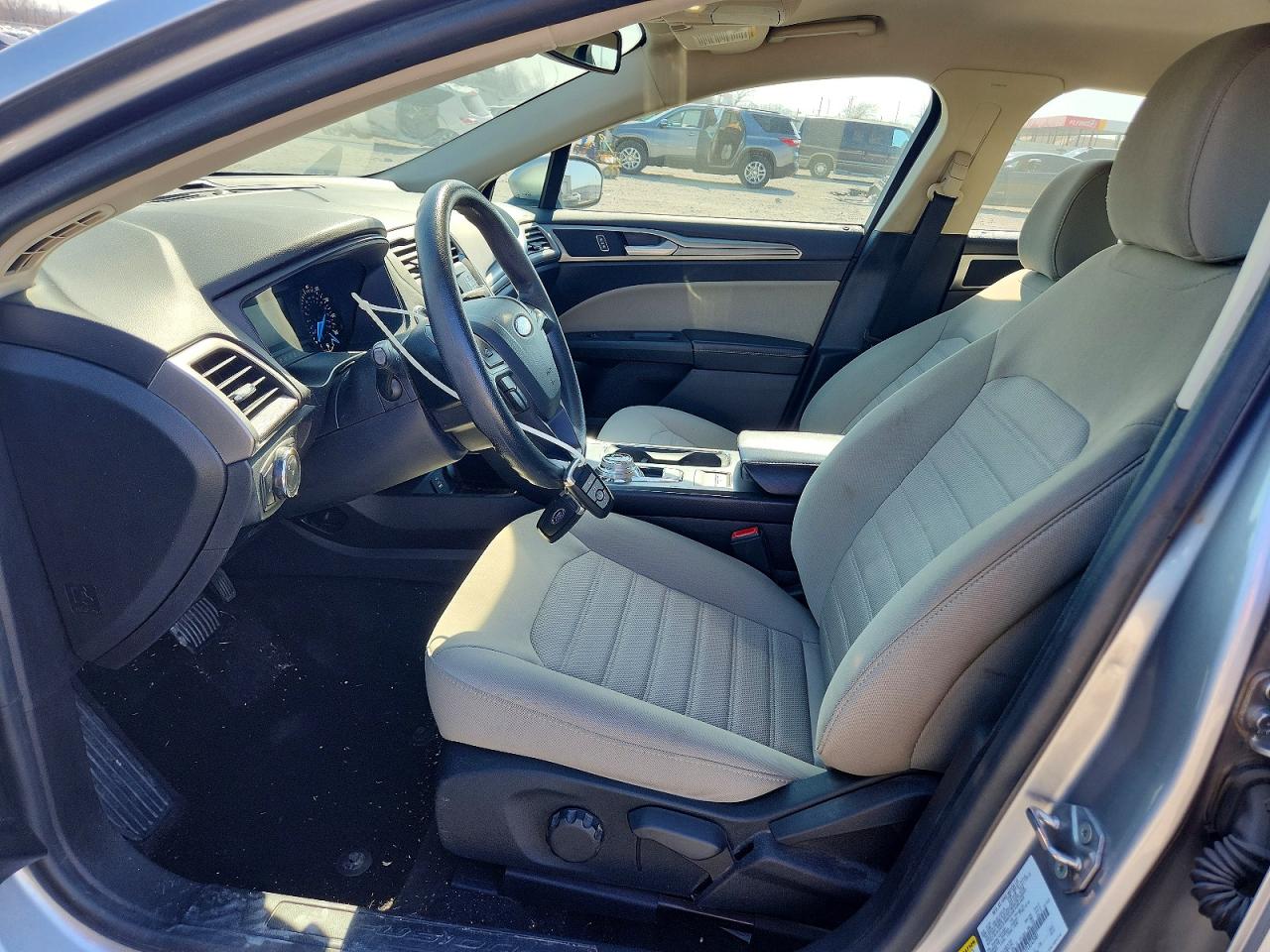 2020 FORD FUSION S photo 13
